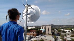 global-it-installing-wireless-internet-antenna